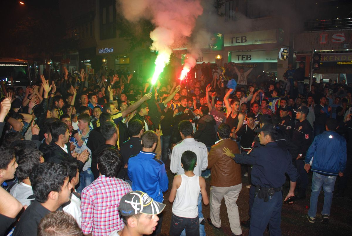 Adıyaman\'da Derbi Sonrası Gerginlik