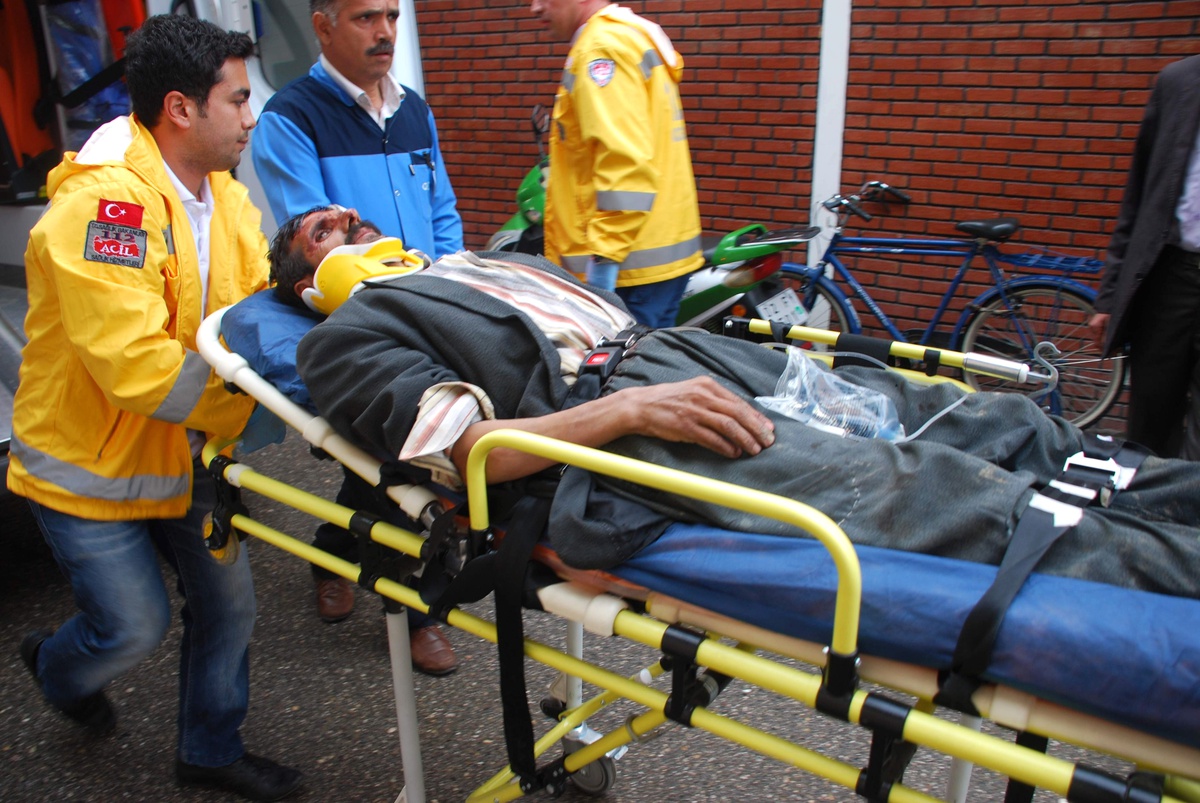 Adıyaman'da Otomobil Takla Attı: 3 Yaralı