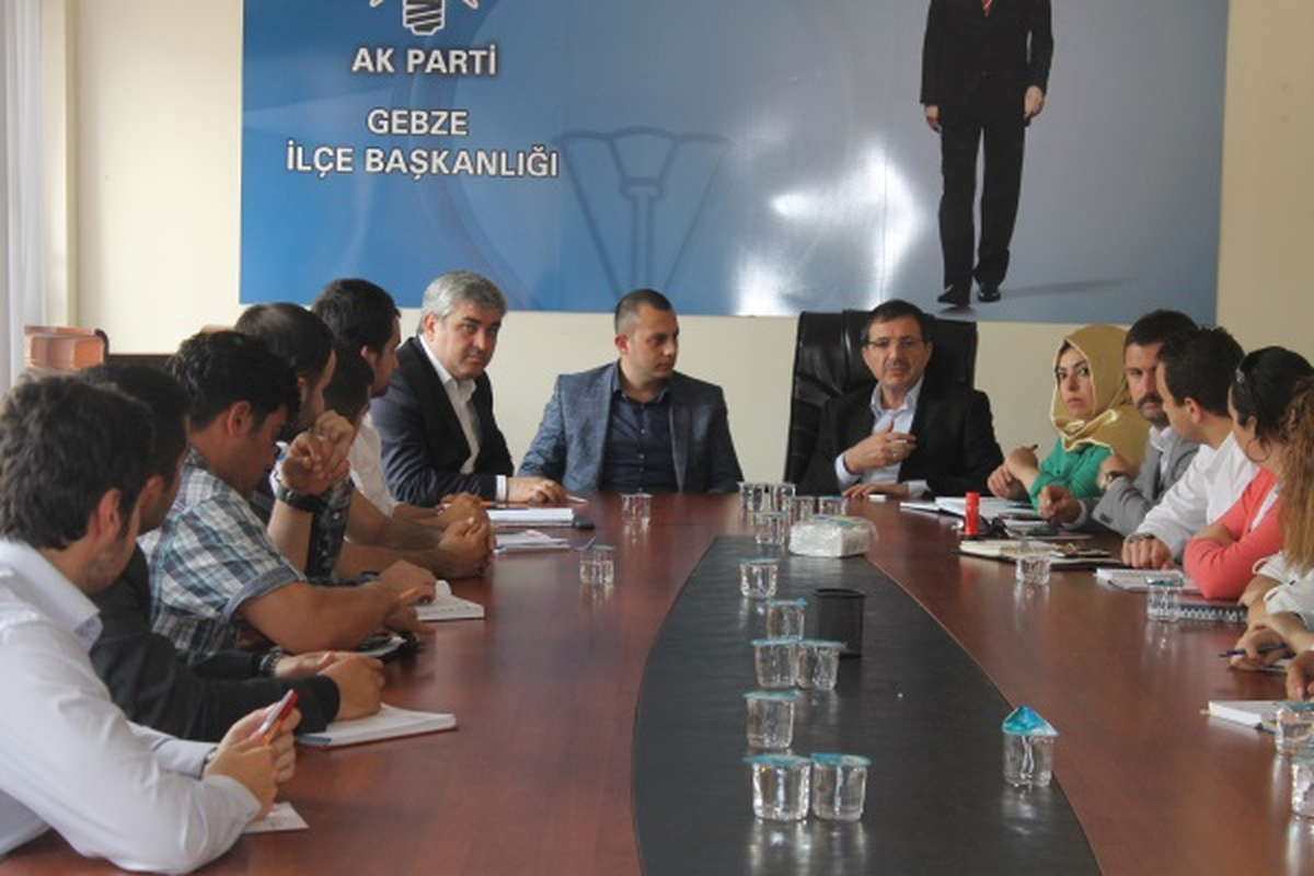 Ak Partili Gençler Şeker ile Buluştu