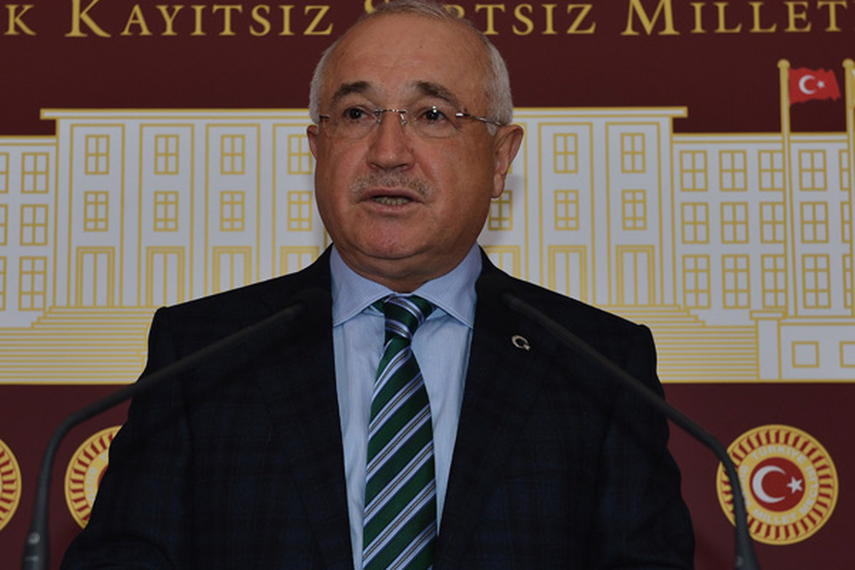 Akpm Başkanı Mignon Meclis\'te