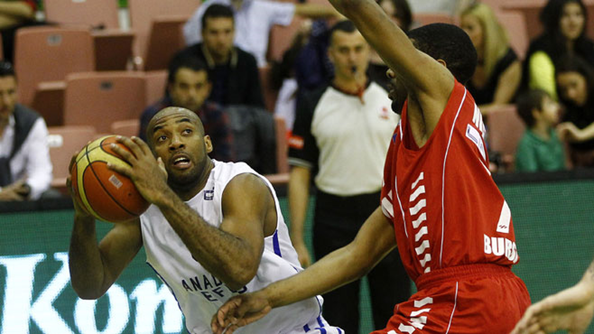 Anadolu Efes-Tofaş: 86-72