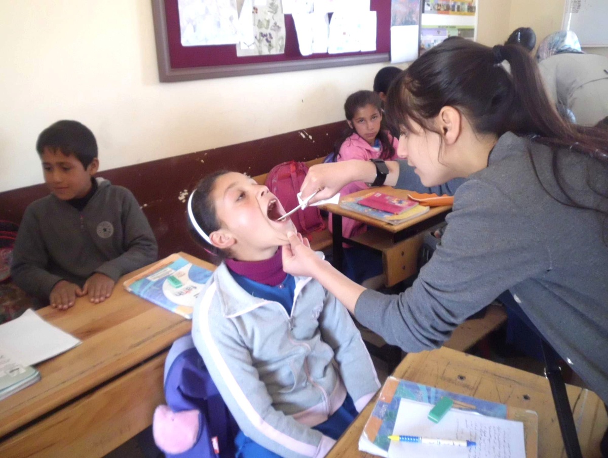 Anadolu Sağlık Meslek Lisesi'nden Kardeş Köy Öğrencilerine Ziyaret