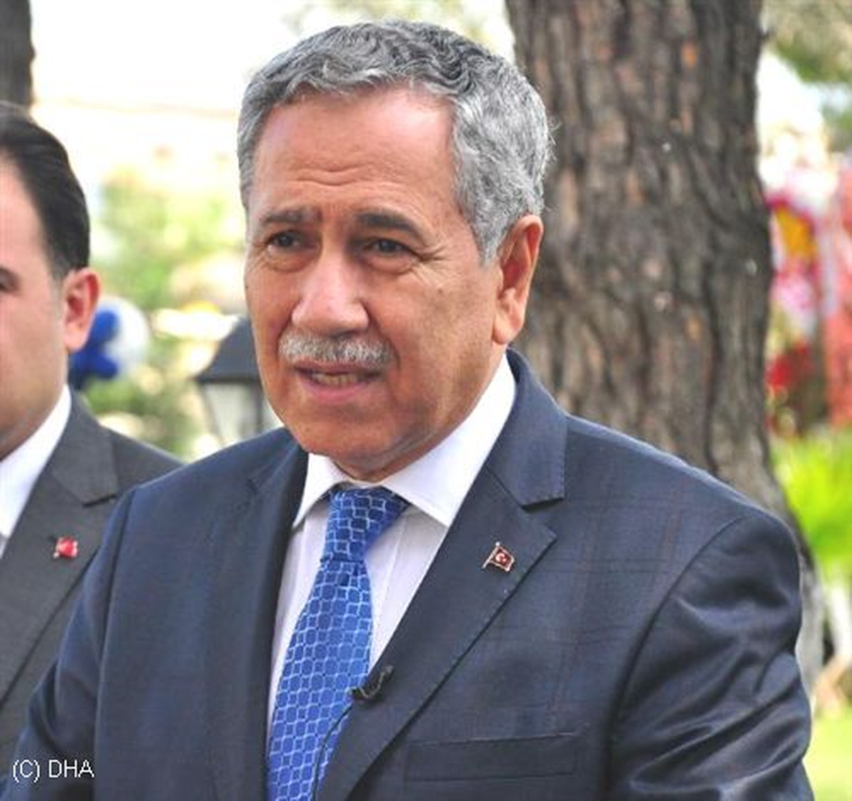 Arınç\'tan Reyhanlı\'daki Patlama Yorumu