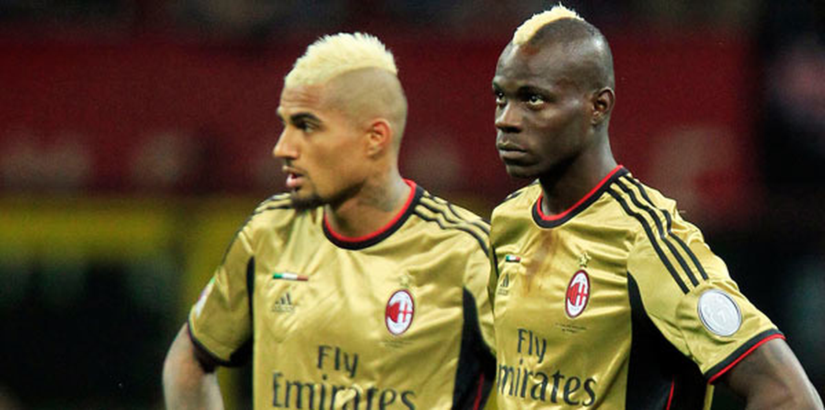 Balotelli\'ye Irkçı Tezahüratlar Maç Durdurdu