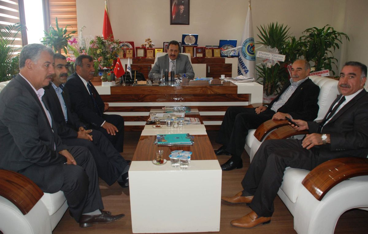 Başkan Kaya Tebrikleri Kabul Ediyor