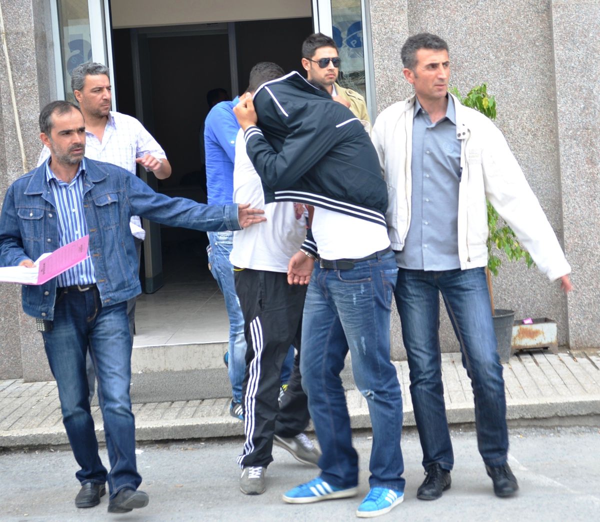 Bıçaklı Saldırıda Ölen Gencin Katil Zanlıları Yakalandı