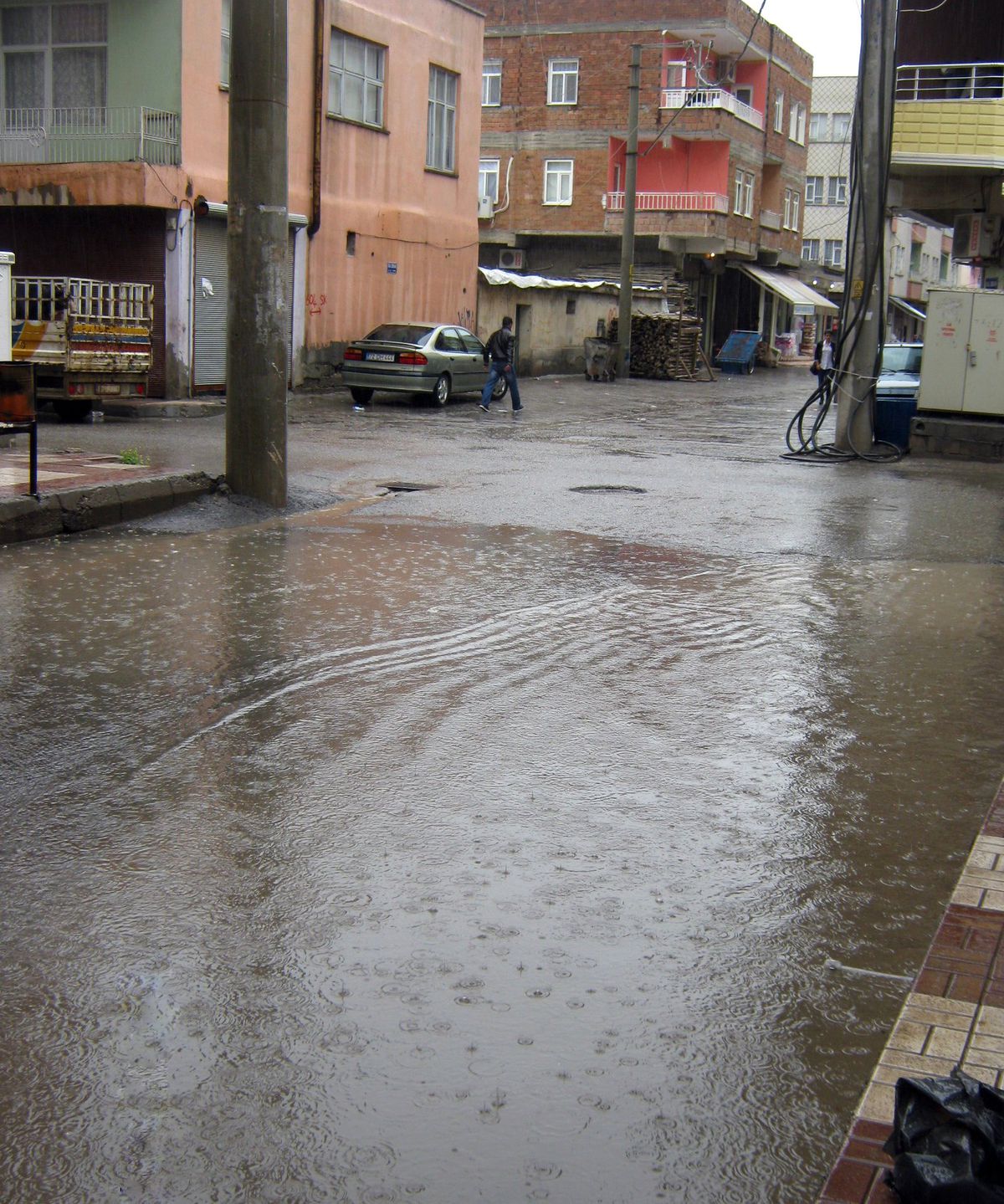 Bismil\'de Şiddetli Yağış