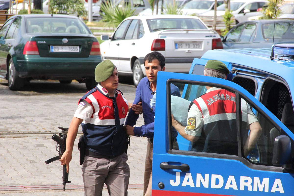 Buharkent\'te 2 Kilo Kubar Esrar Ele Geçirildi