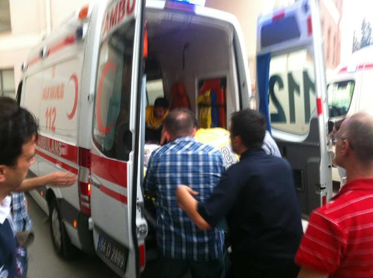 Polise Çarpan Alkollü Sürücü Serbest!