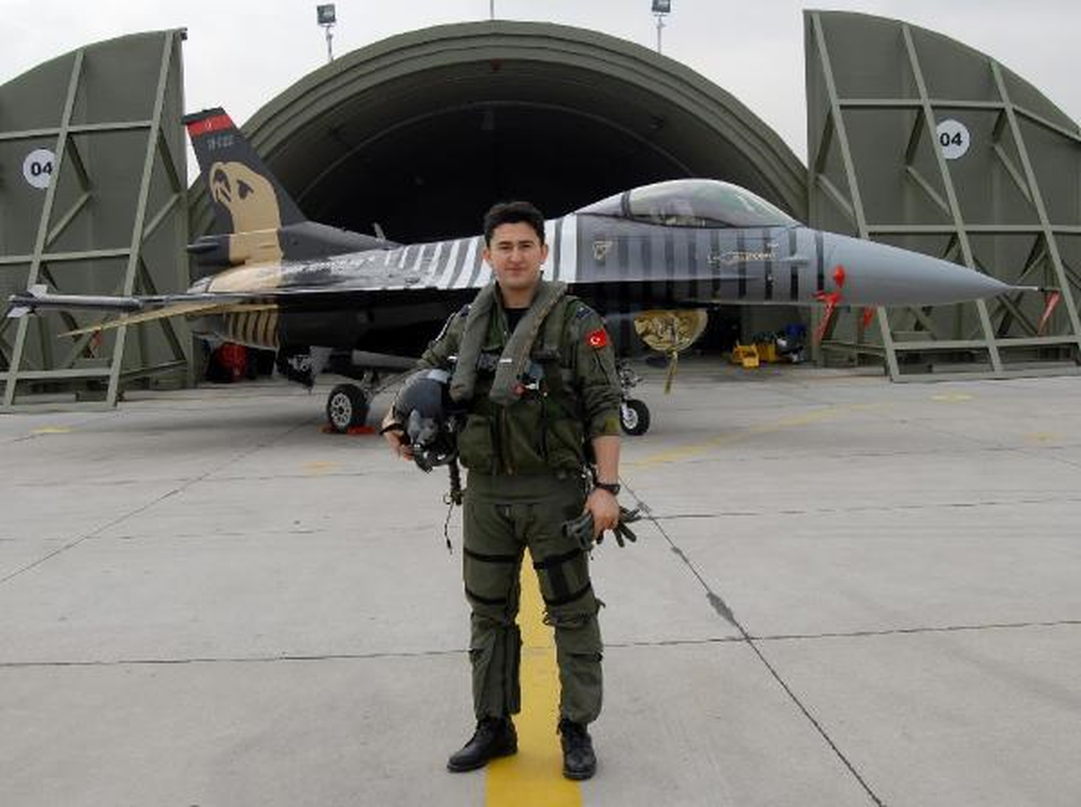 Düşen Uçağın Pilotu Şehit Oldu