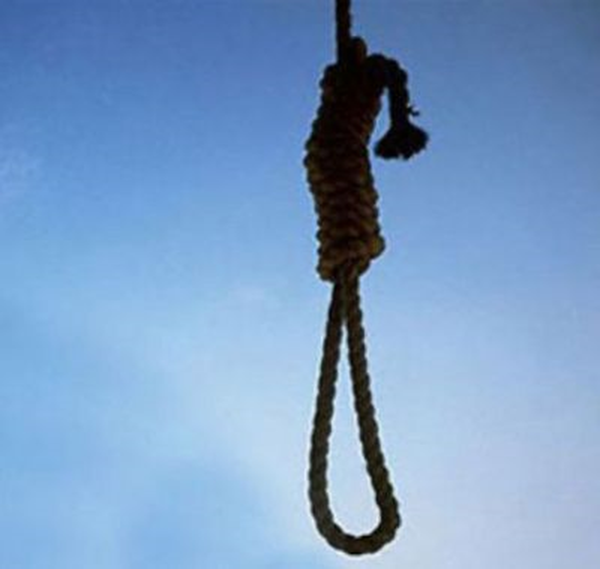 Emekli İşçi Kendini Odunlukta Astı