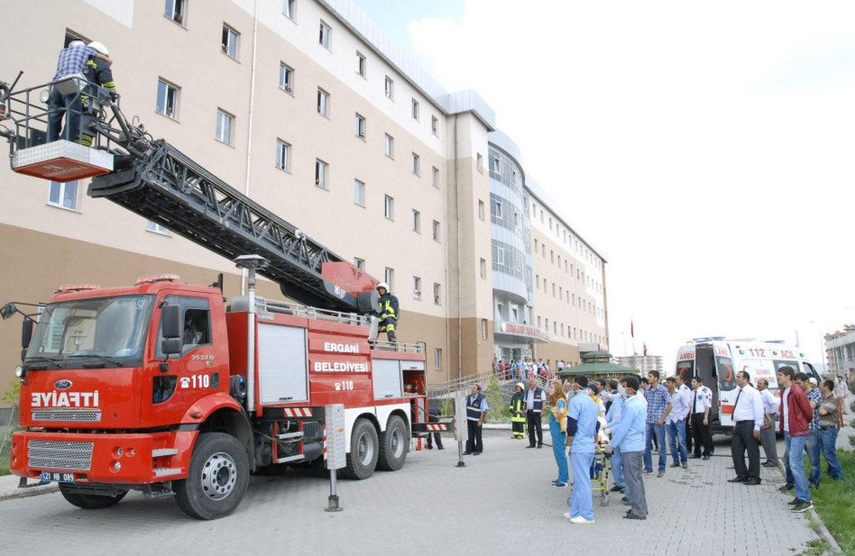 Ergani Devlet Hastanesi'nde Yangın Tatbikatı
