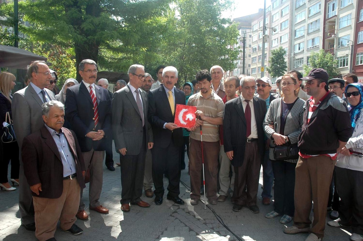 Eskişehir\'de Hissedilebilir Yüzey Uygulaması