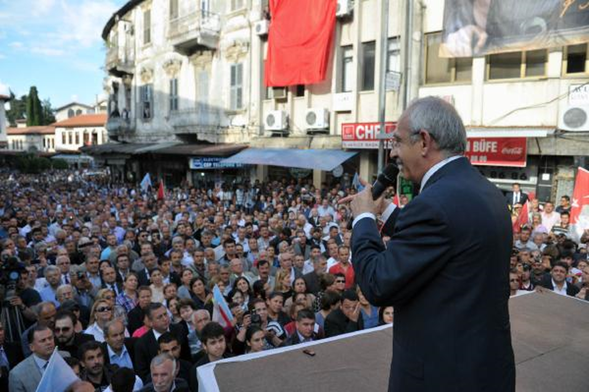 Esnaf, Kılıçdaroğlu\'na \'Şarapnel\' Parçalarını Verdi (3)