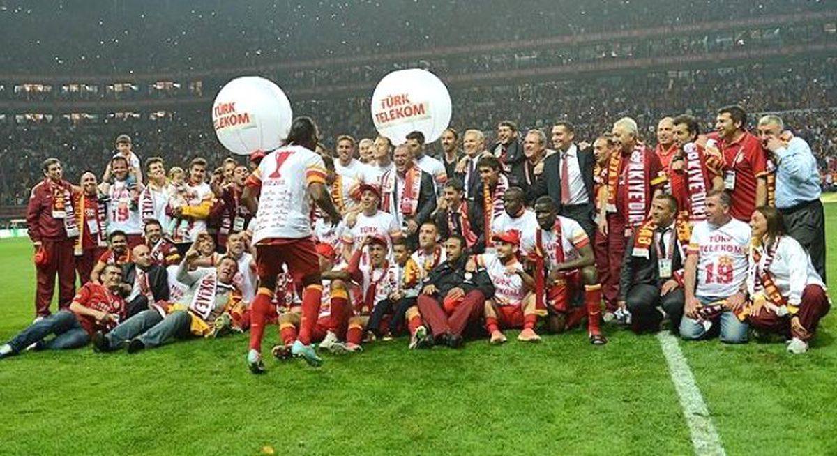 Galatasary\'dan Örnek Davranış!