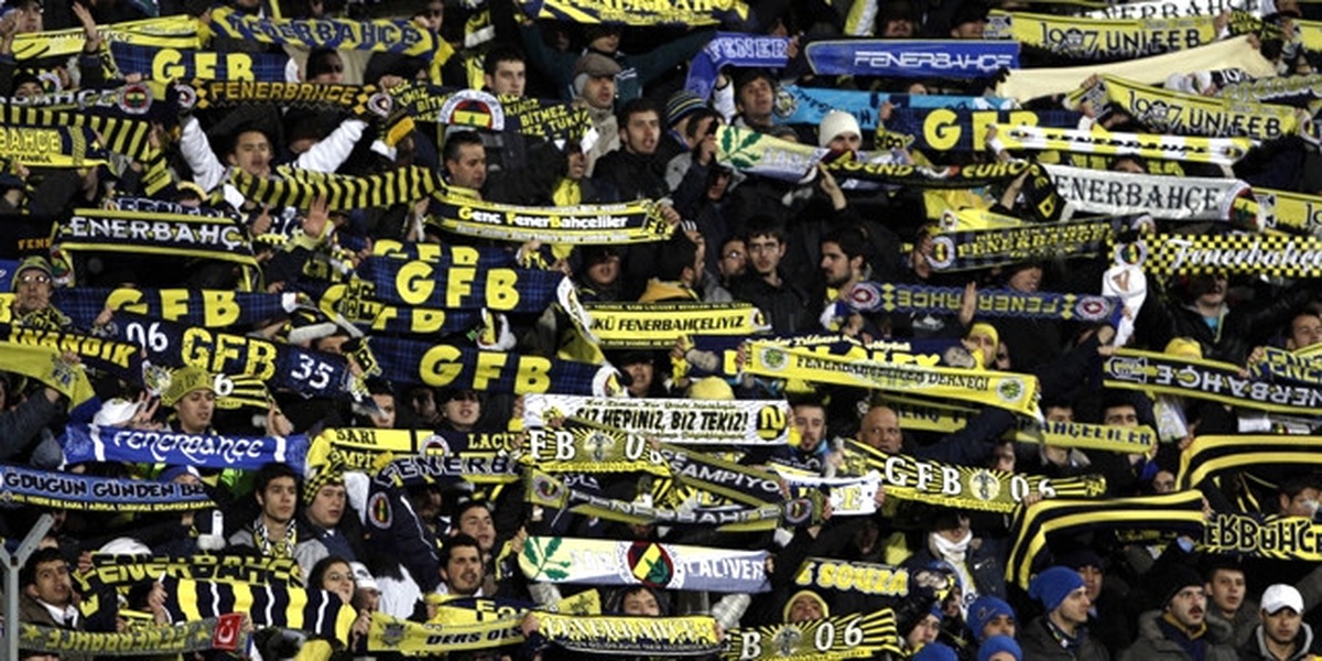Genç Fenerbahçeliler, Öldürülen Burak Yıldırım İçin Başsağlığı Diledi…