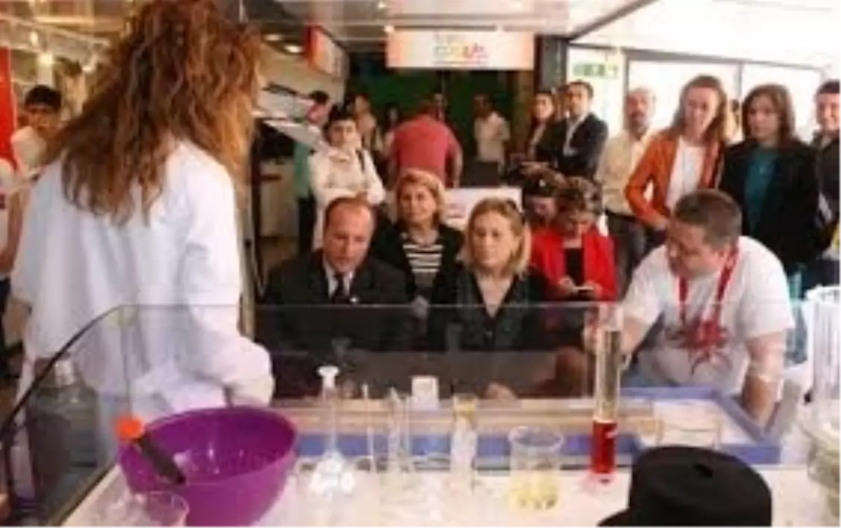 Gezici Bilim Tırı Körfez\'e Geliyor