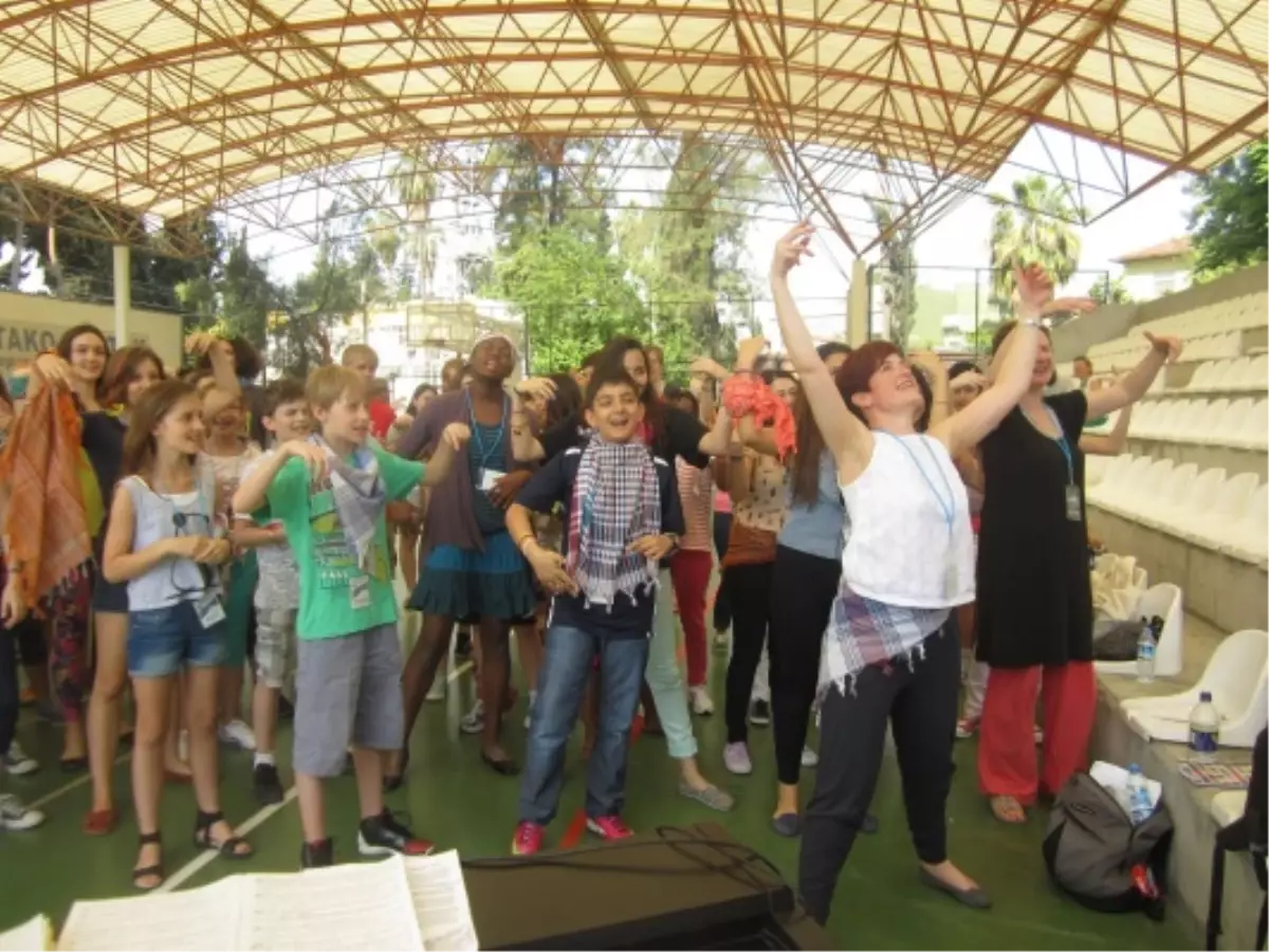 GKV Özel Ortaokulu ISTA Festivali\'nde