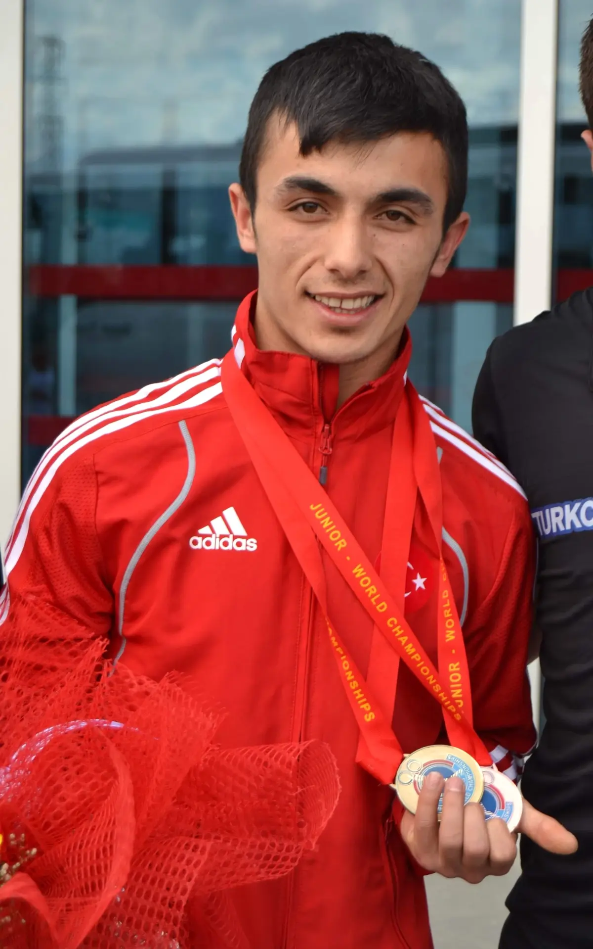 Halter Şampiyonu Muharrem Şahin\'e Coşkulu Karşılama