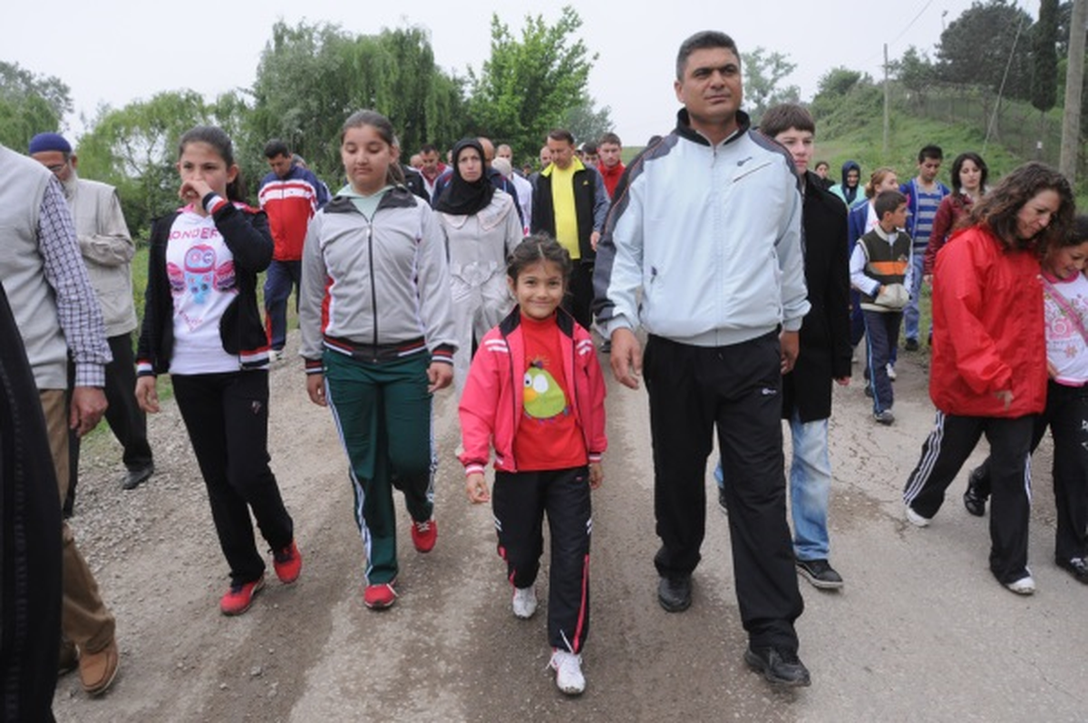 Kartepeliler Seka Kamp Parkuru\'nda Yürüdüler