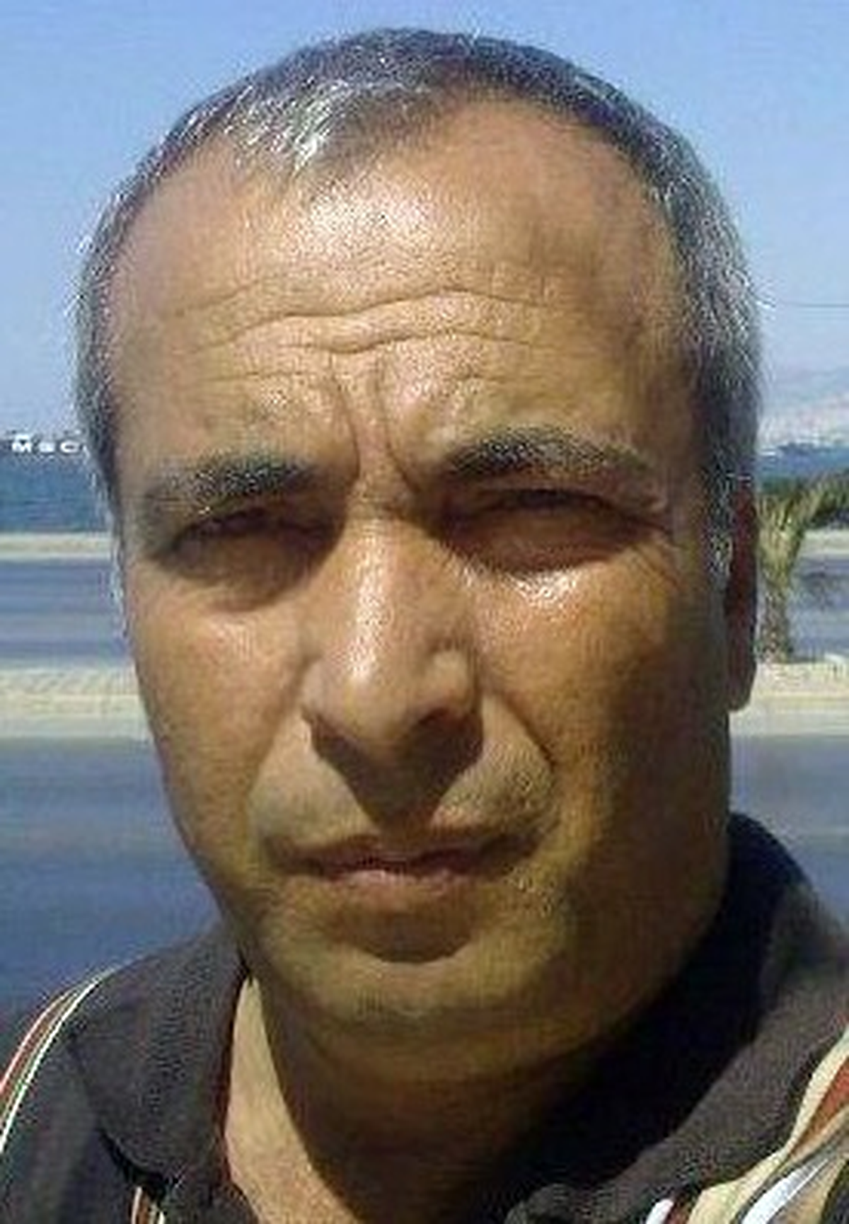 Kiraz\'da Bunalıma Giren Adam Kendini Astı