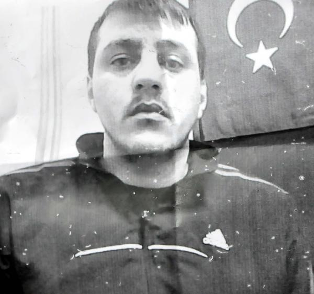 Mahkum Kelepçeyle Kaçtı