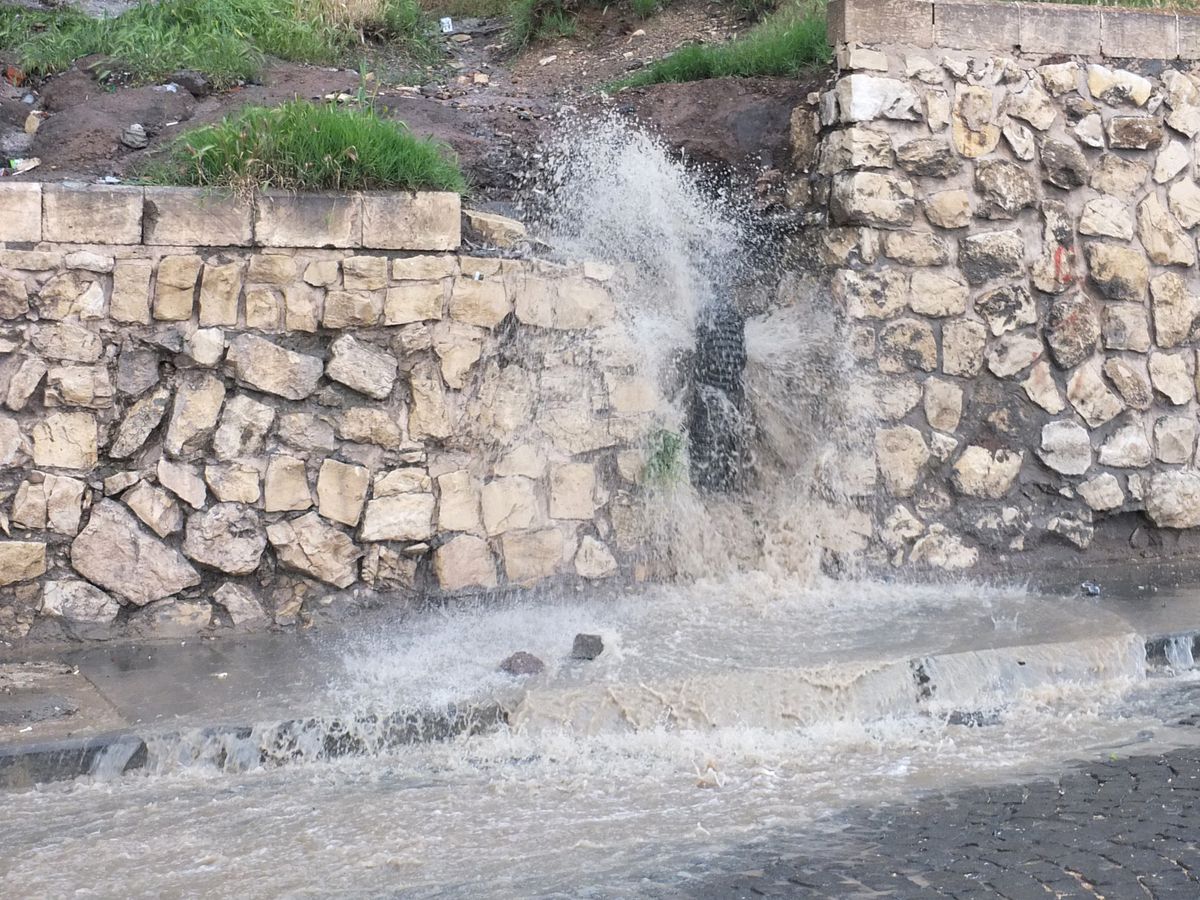 Mardin\'de Sağanak Yağış Hayatı Olumsuz Etkiledi