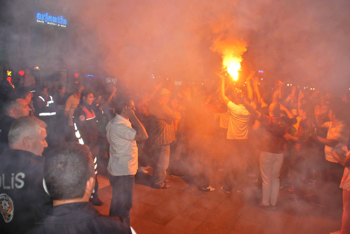 Marmaris\'te Derbi Gerginliği