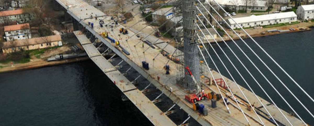 Metro Geçiş Köprüsü Tamamlanıyor