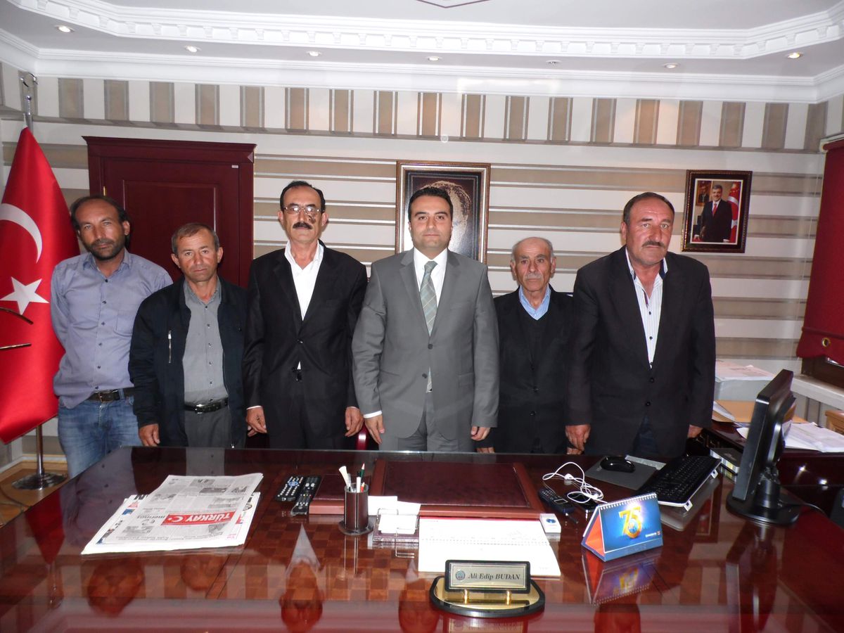 Muhtar\'dan, Kaymakama Plaket