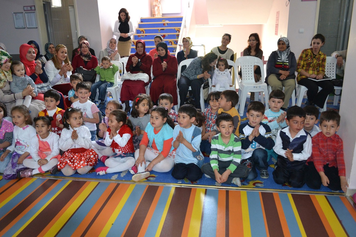 Okul Öncesi Şenliklerde Minikler Gönüllerince Eğlendi