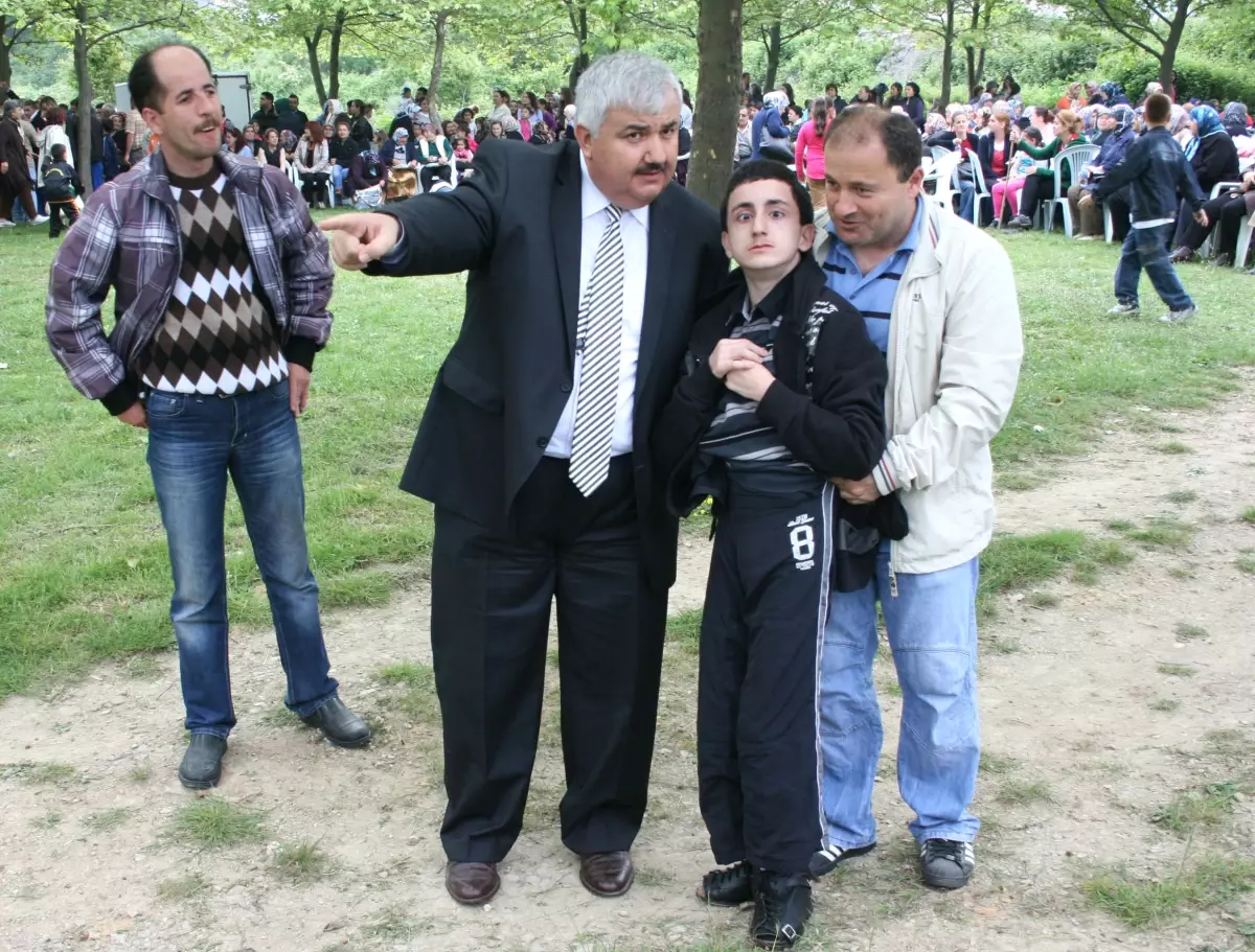 (Özel Haber) Spastik Özürlü Çocuğuna Bakan Babanın Azmi