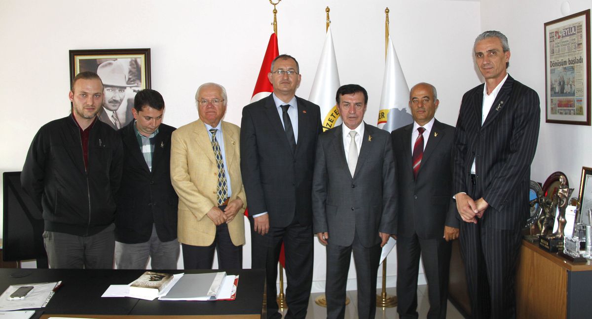 Pamukoğlu\'ndan İzmir Gazeteciler Cemiyeti\'ne Ziyaret