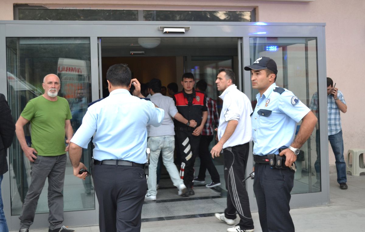 Polisi Yaralayan Alkollü Sürücü Serbest Bırakıldı