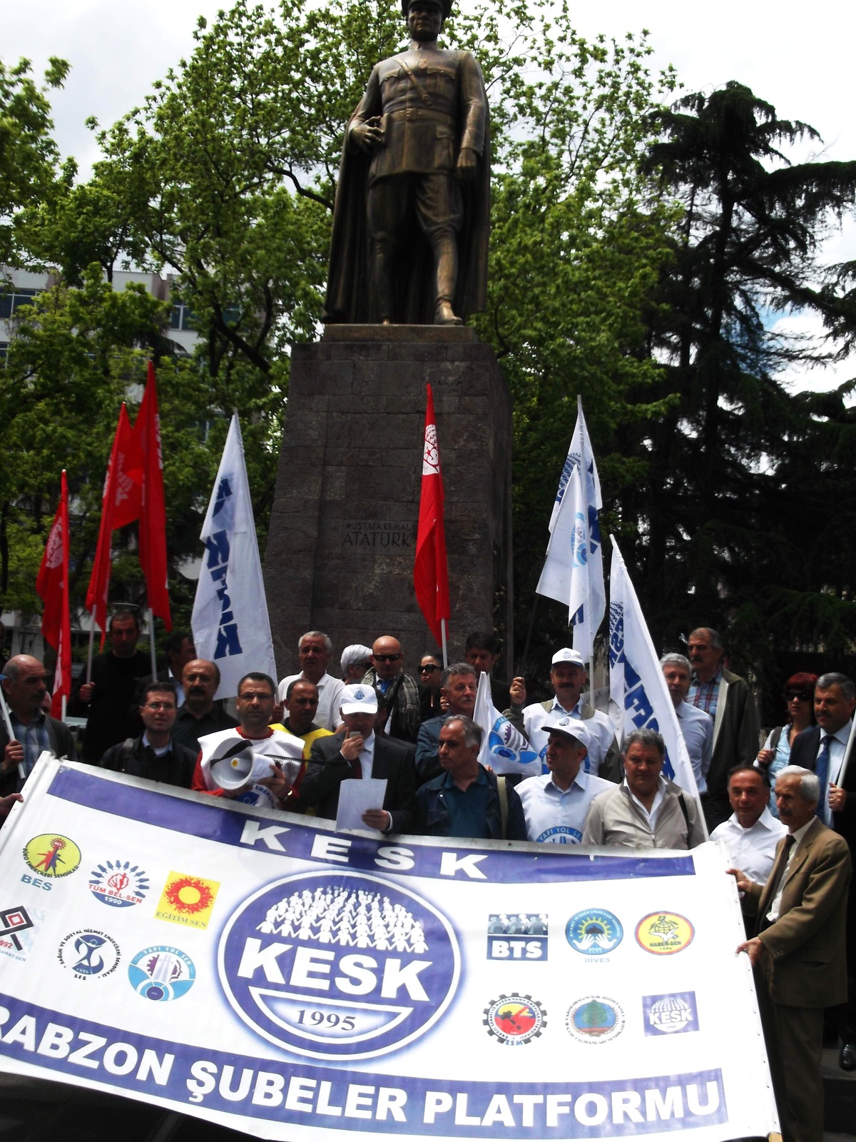 Reyhanlı\'da Meydana Gelen Patlamaya Trabzon\'da Kesk\'ten Tepki