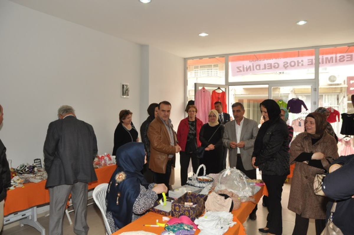 Sapancalı AK Kadınlar Kermes Düzenledi