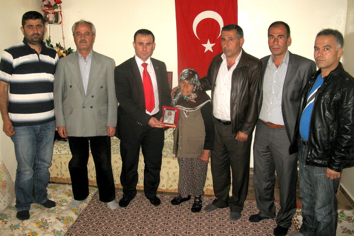 Şehit Annesi, Anneler Günü\'nde Unutulmadı