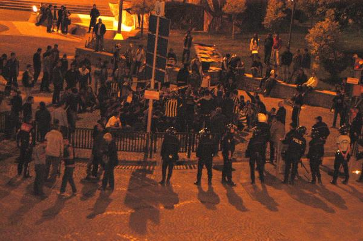 Uşak\'ta Derbi Sonrası Taraftarlar Kavga Etti