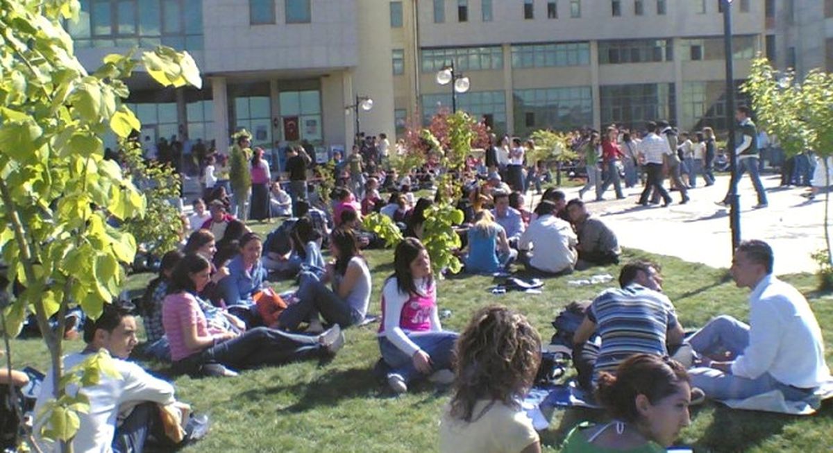 Uşak Üniversitesi\'nde Engeller Kalkıyor