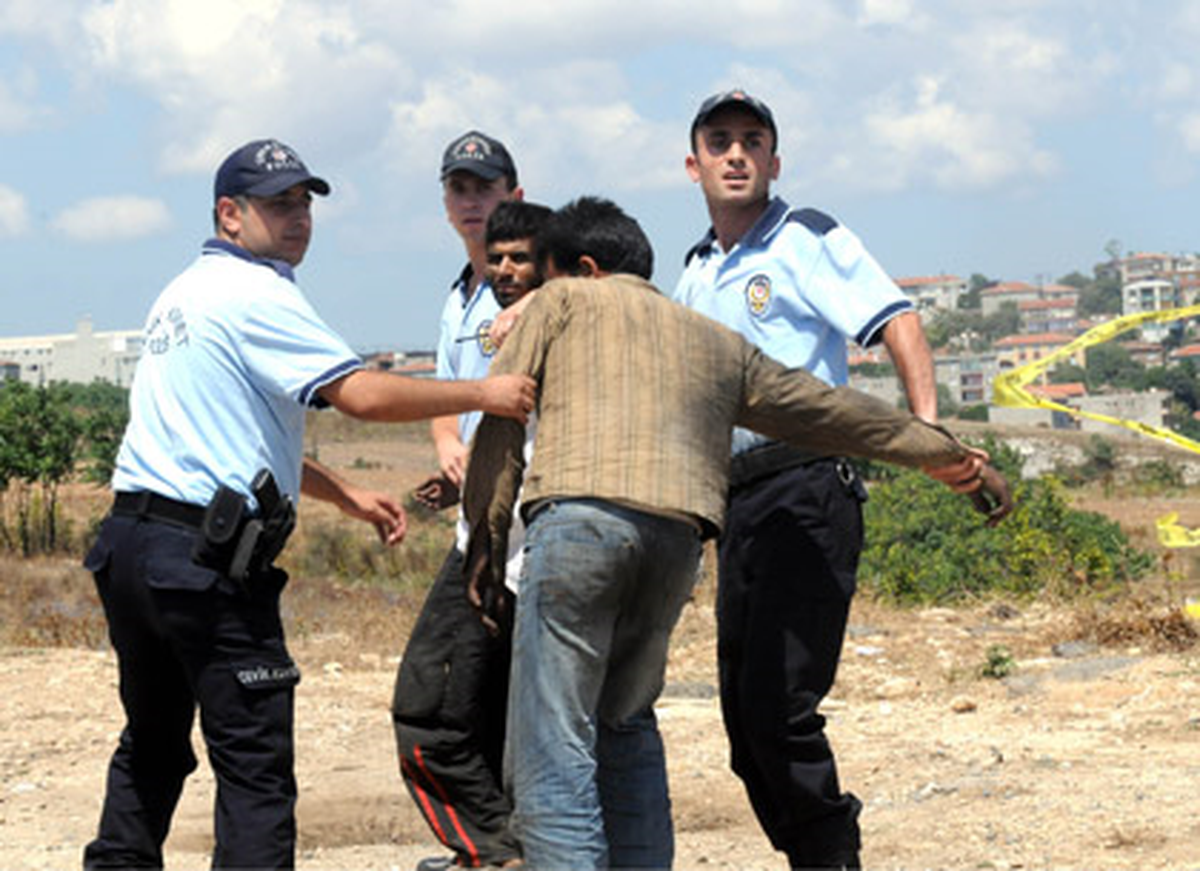 Yurda Kaçak Girişler