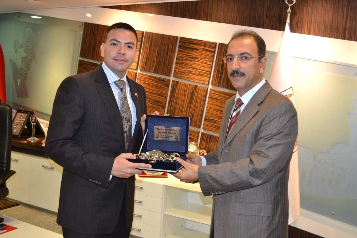 ABD Adana Başkonsolosu Şanlıurfa Belediyesi\'nde