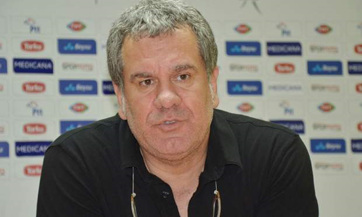 Adanaspor Levent Eriş\'le Yollarını Ayırdı