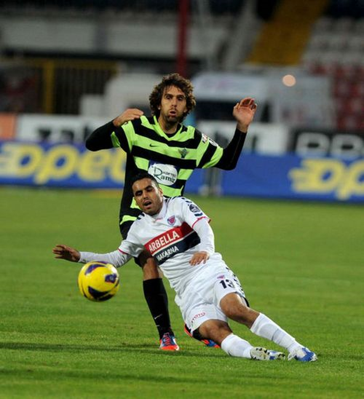 Akhisar Belediyespor\'dan Kurtuluşa 1 Adım