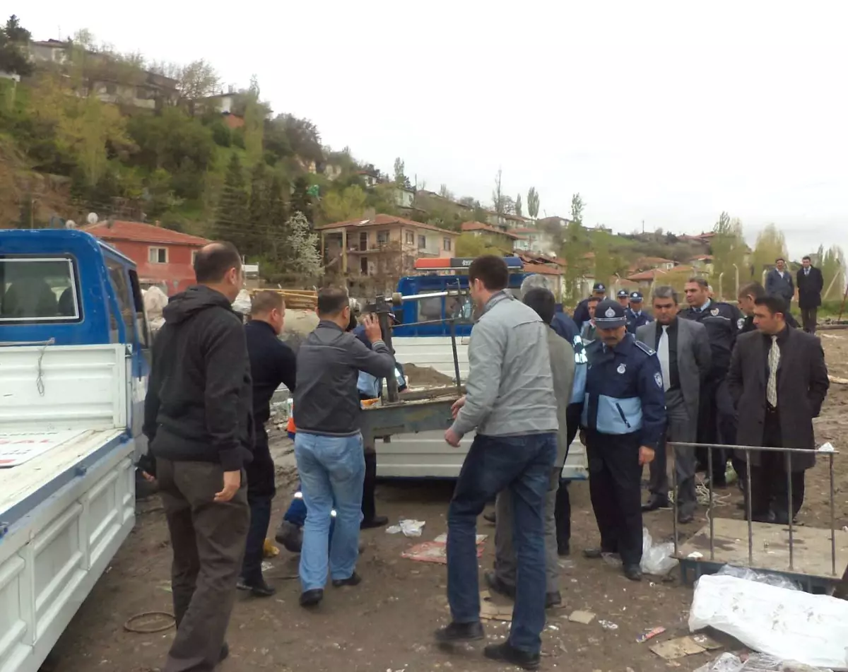 Altındağ\'da Hurdalıklar Yıkıldı