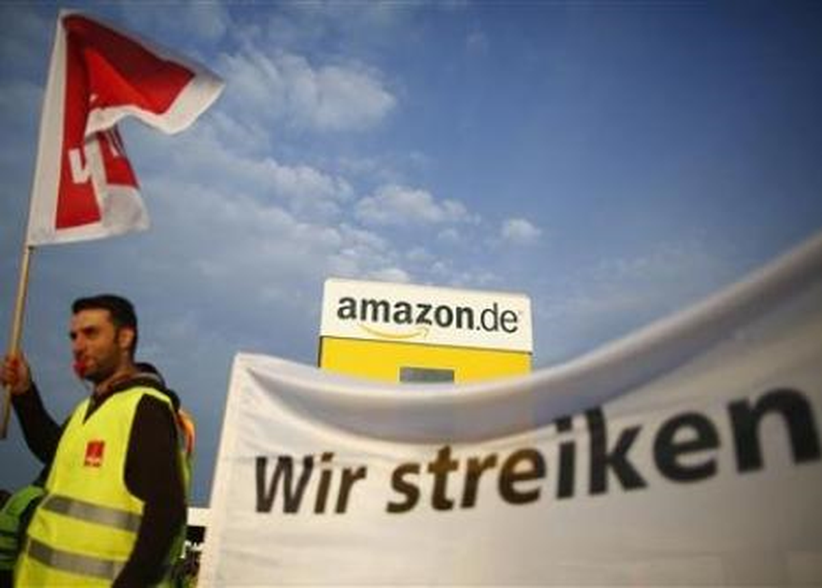 Amazon Çalışanları Greve Gitti