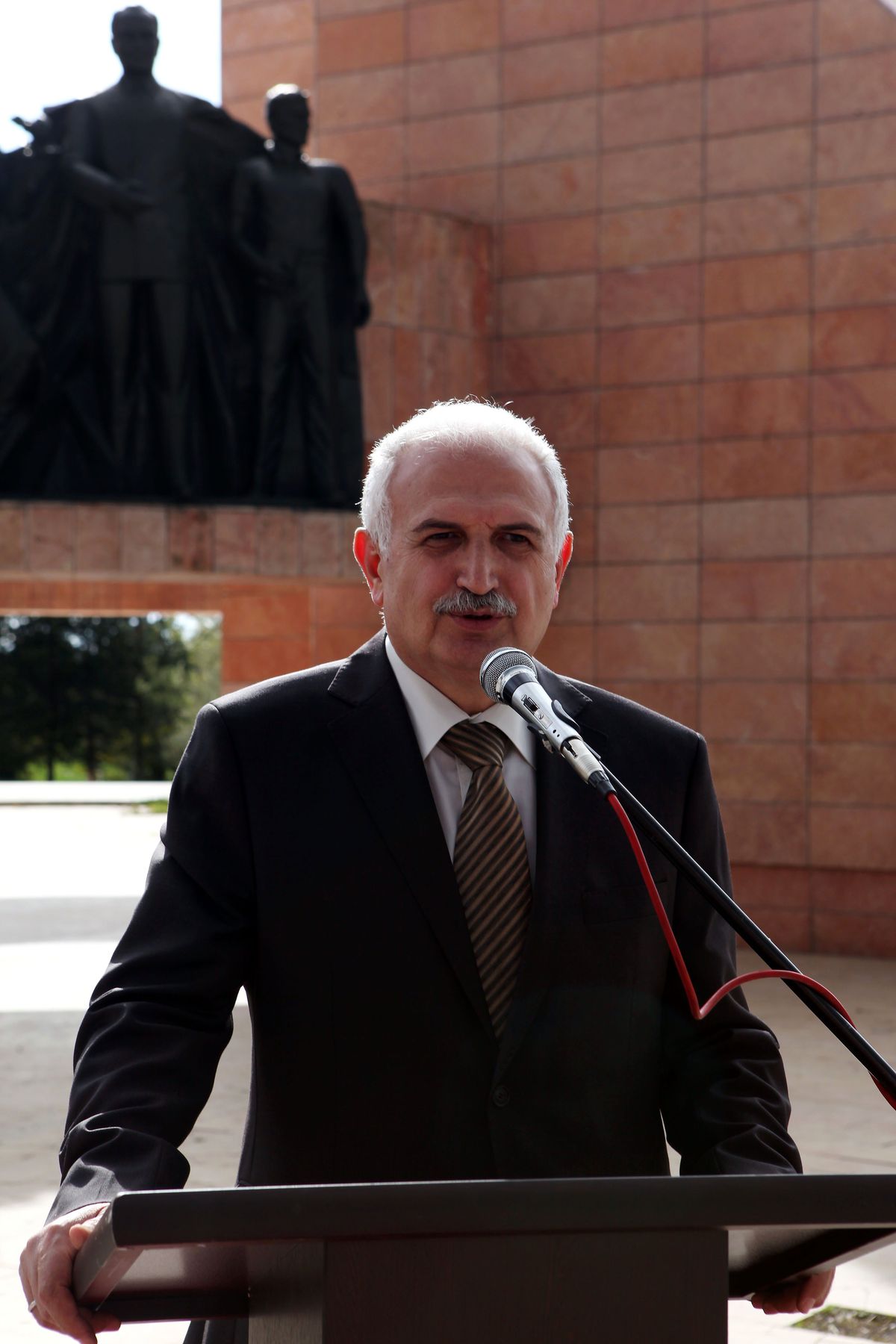 Atatürk Üniversitesi\'nde Bahar Şenlikleri Başladı