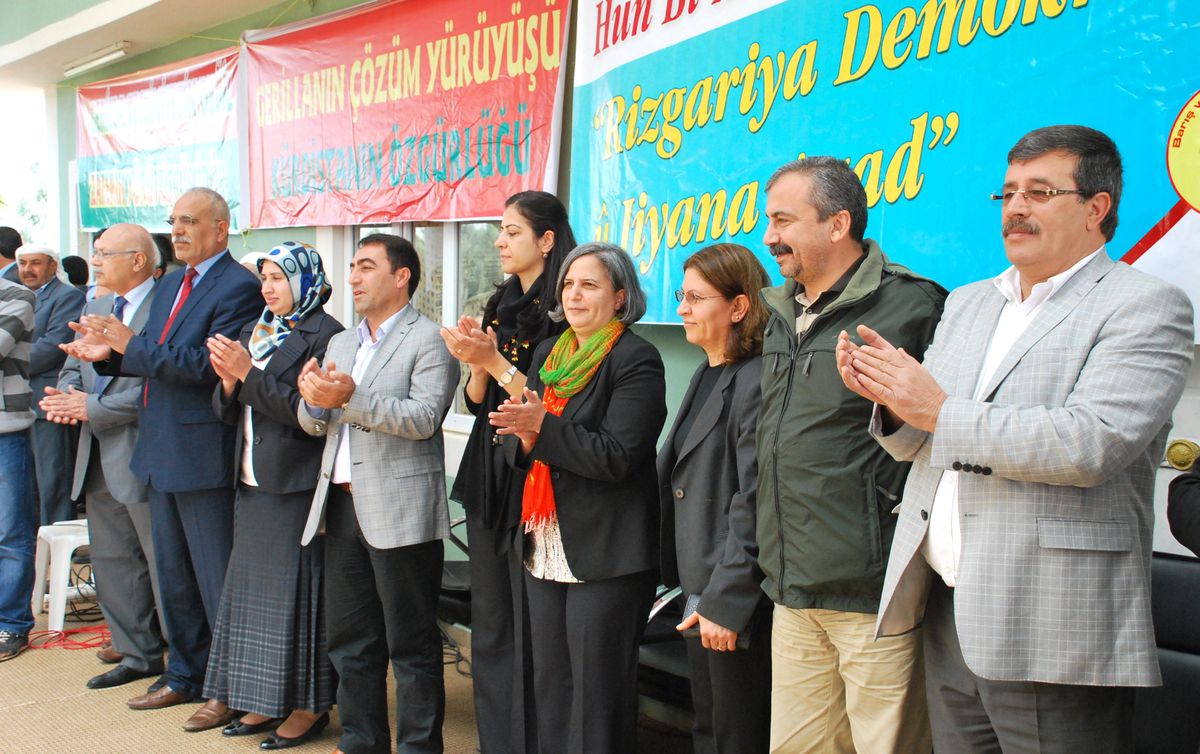 BDP'li Vekillerin Ceylanpınar Ziyareti