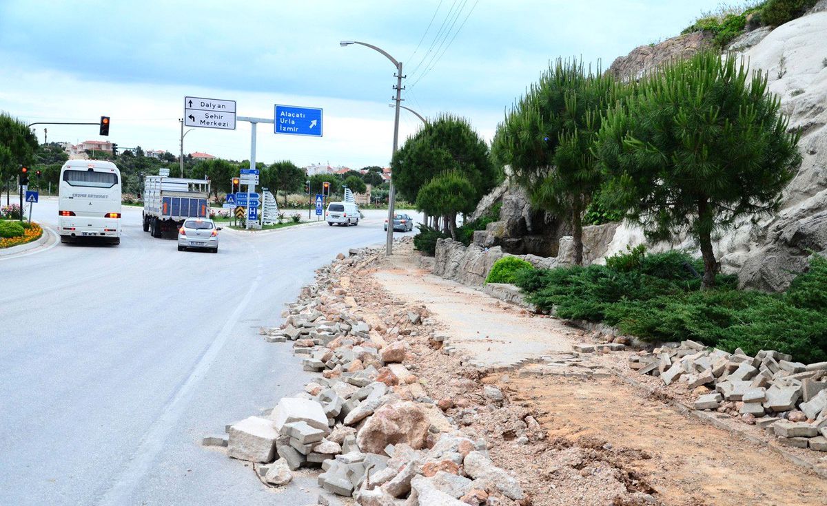 Çeşme\'de Mobese Çalışmaları Başladı