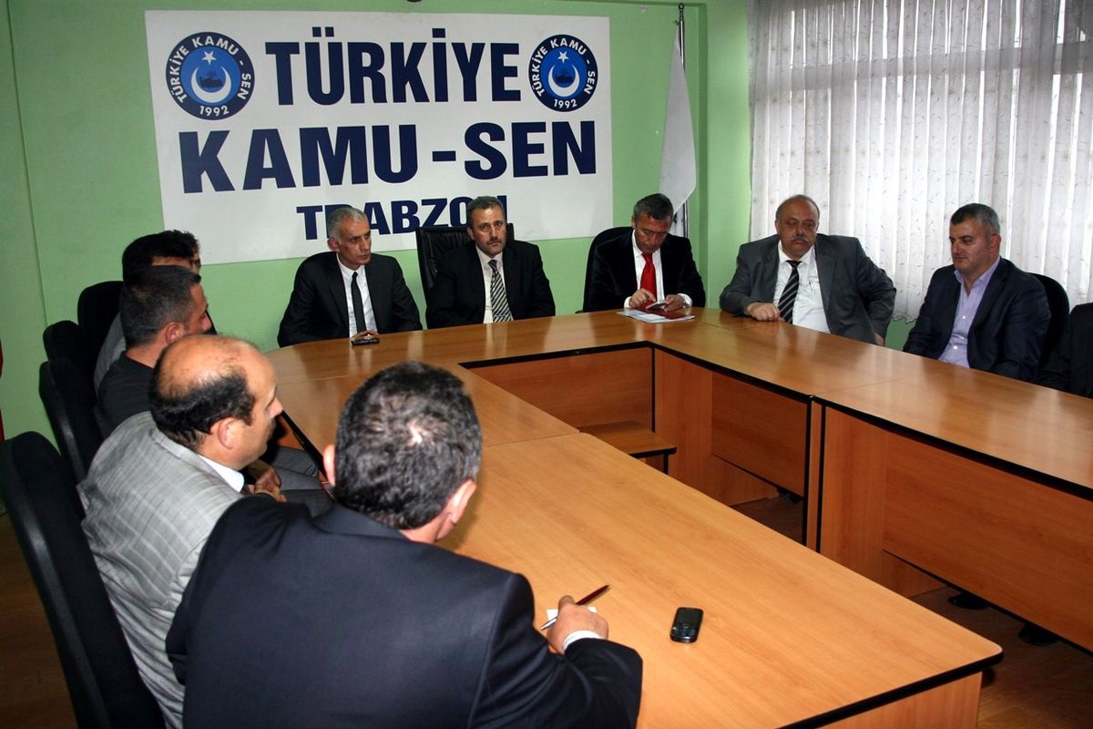 İbrahim Hacıosmanoğlu Rakiplerini Eleştirdi