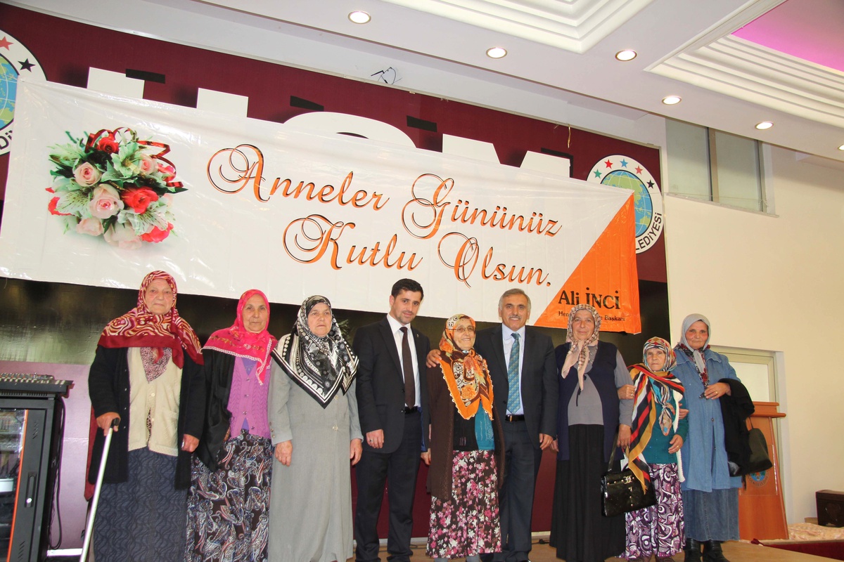 Hendekli 10 Anne 2 Haziran\'da Umreye Gidiyor